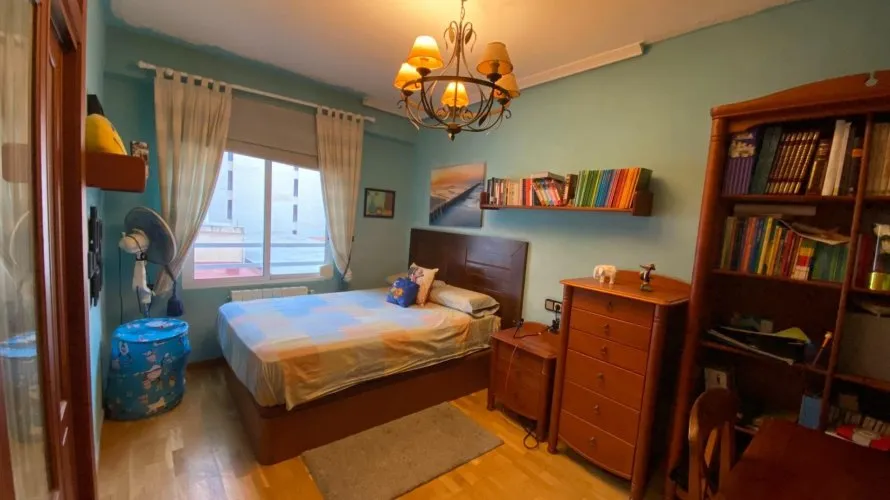 4 bedrooms apartment for sale, Alicante, Spain No. 689 № 2