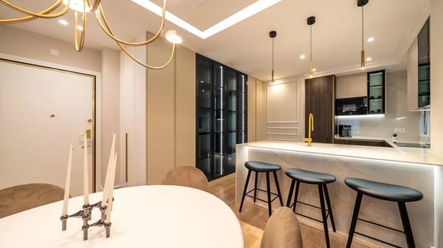 3 bedrooms apartment for sale, Madrid, Spain No. 985 № 2