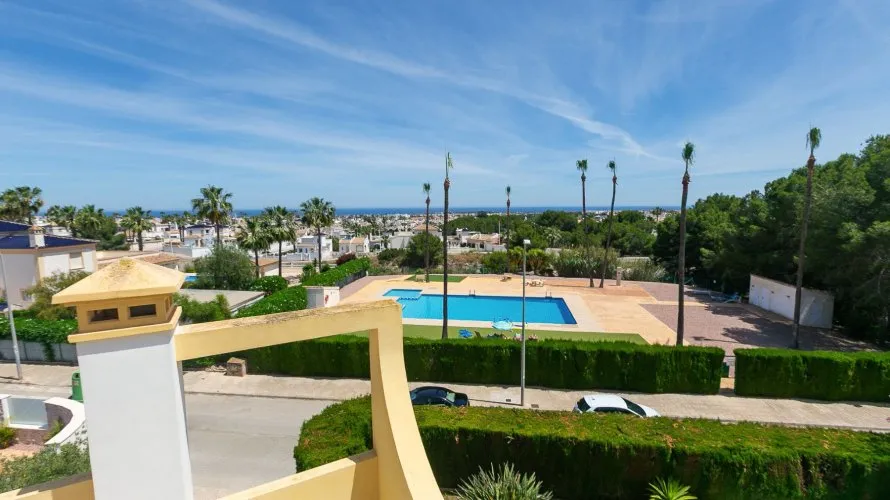 194m² villa for sale, Alicante, Spain No. 1360 № 1