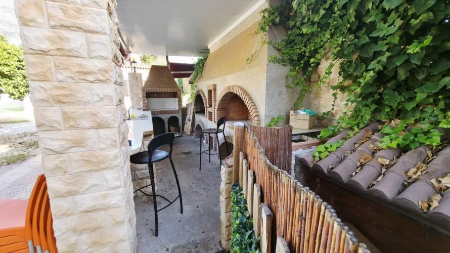 5 bedrooms apartment for sale, Alicante, Spain No. 906