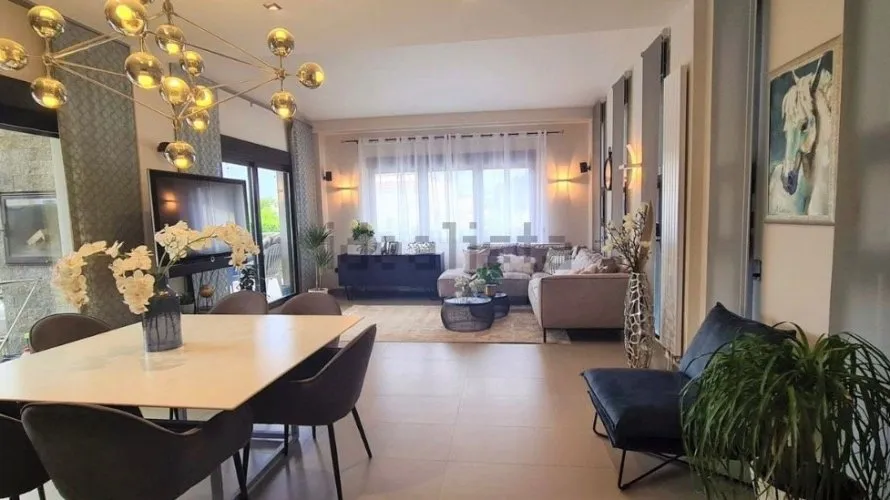 5 bedrooms villa for sale, Calpe, Spain No. 361 № 16