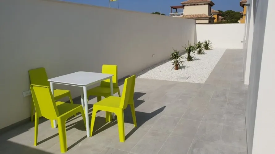 3 bedrooms villa for sale, Pinar De Campoverde, Spain No. 345 № 21