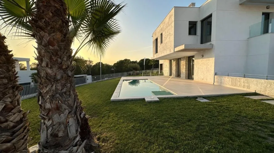 4 bedrooms villa for sale, Finestrat, Spain No. 687 № 14