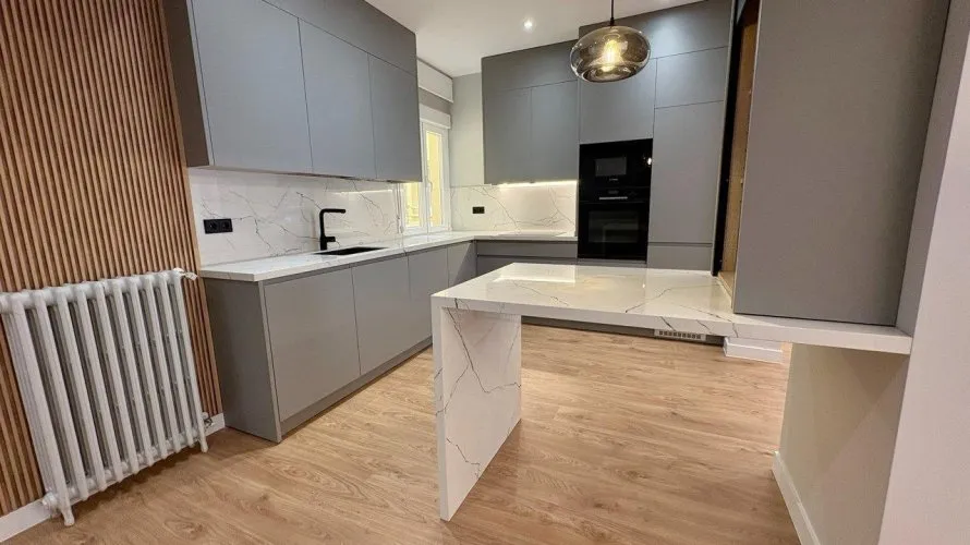 2 bedrooms apartment for sale, Madrid, Spain No. 1033 № 4