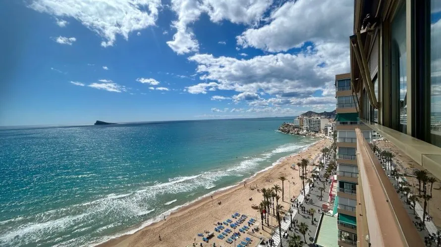 3 bedrooms apartment for sale, Benidorm, Spain No. 695 № 9