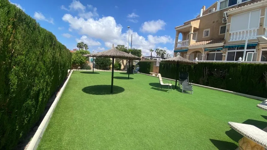 3 bedrooms house for sale, Torrevieja, Spain No. 1135 № 24
