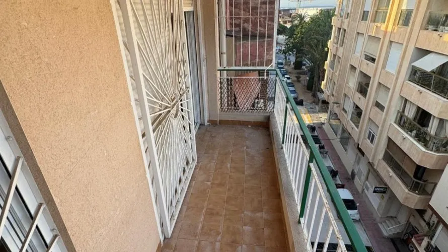 3 bedrooms apartment for sale, Torrevieja, Spain No. 806 № 12