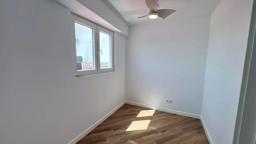 1 bedroom penthouse for sale, Manises, Spain No. 1424 № 17