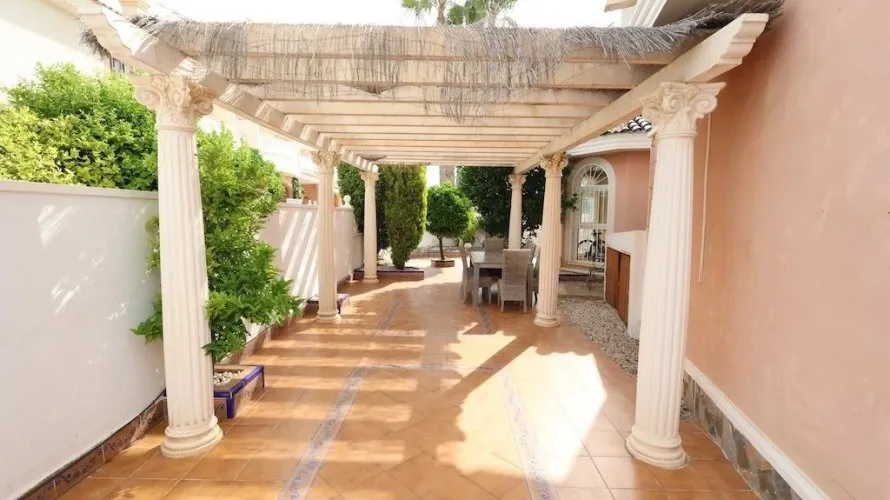 5 bedrooms house for sale, Ciudad Quesada, Spain No. 1402 № 4