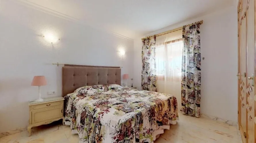 7 bedrooms villa for sale, Maryvilla, Spain No. 397 № 25