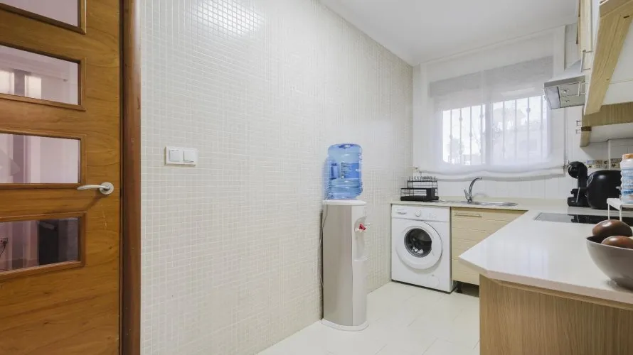 79m² apartment for sale, Torrevieja, Spain No. 998 № 12