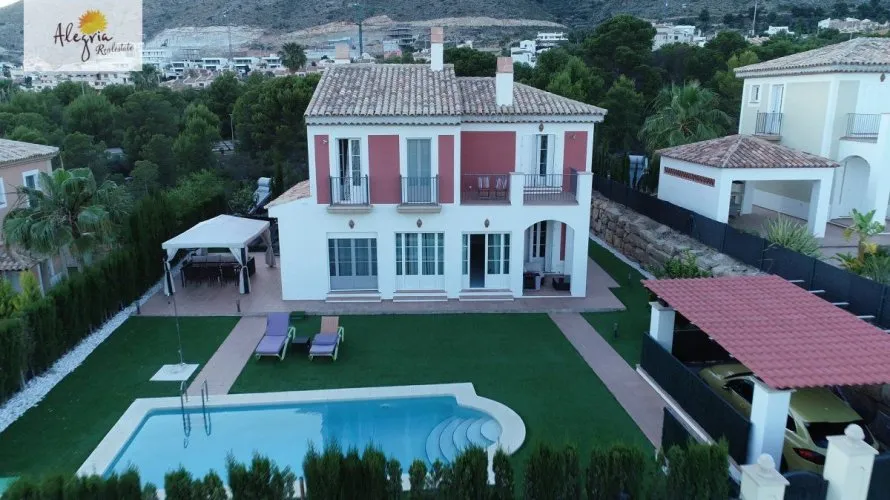 4 bedrooms villa for sale, Finestrat, Spain No. 260 № 22