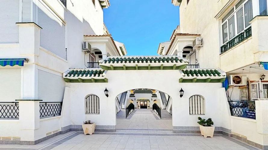1 bedroom apartment for sale, Torrevieja, Spain No. 1021 № 14