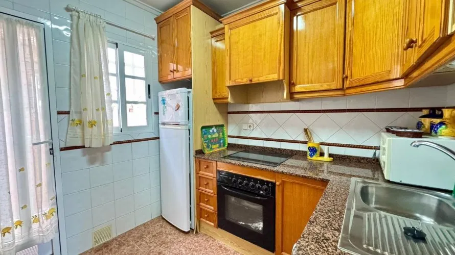 3 bedrooms apartment for sale, Torrevieja, Spain No. 1031 № 2