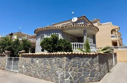 4 bedrooms villa for sale, Playa Flamenca II, Spain No. 169