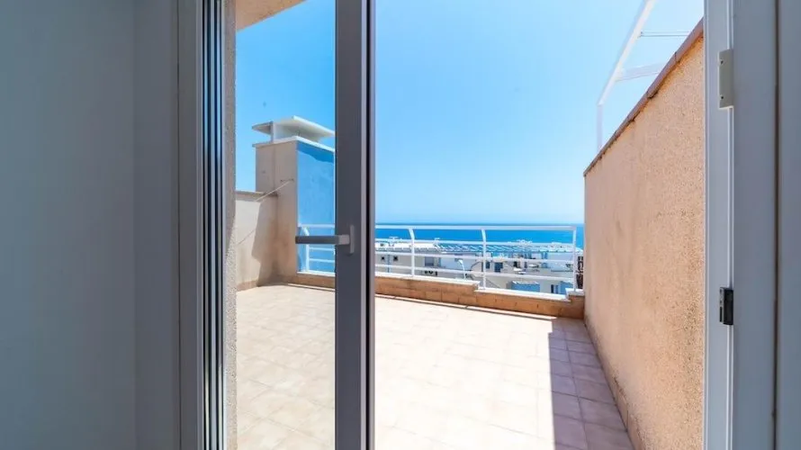 3 bedrooms house for sale, Campoamor, Spain No. 1379 № 9