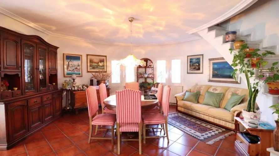 5 bedrooms apartment for sale, El Chaparral, Spain No. 562 № 9