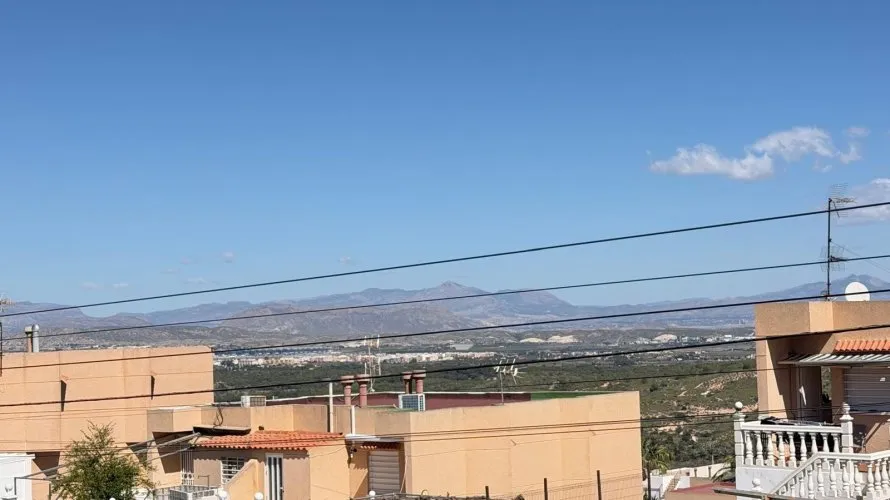 3 bedrooms house for sale, Gran Alacant, Spain No. 1073 № 24