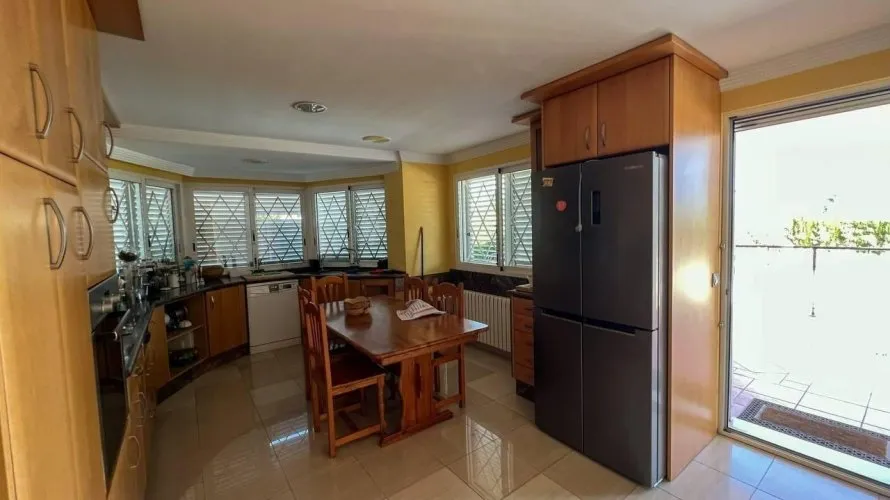 4 bedrooms apartment for sale, Manises, Spain No. 1312 № 7
