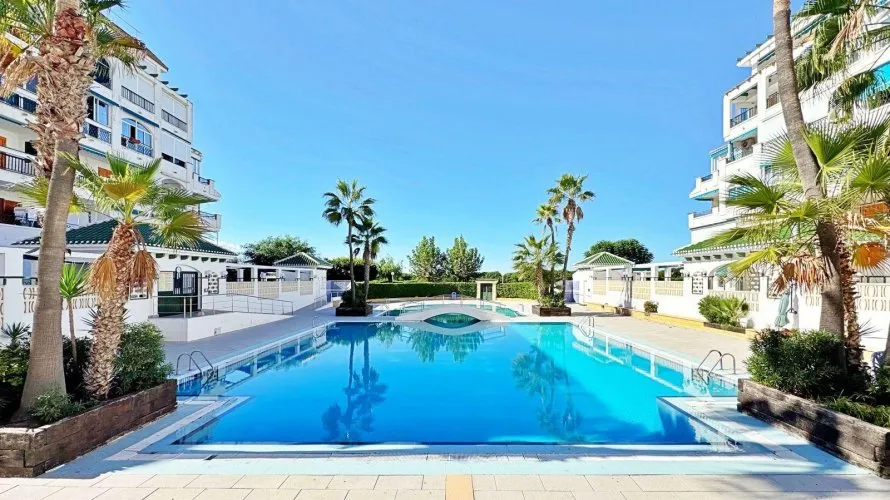 1 bedroom apartment for sale, Torrevieja, Spain No. 1021 № 11