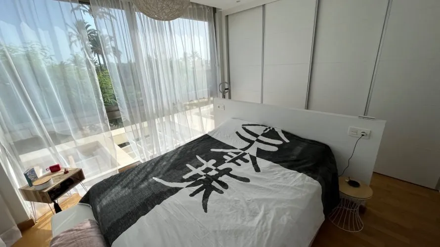 3 bedrooms apartment for sale, Villajoyosa, Spain No. 380 № 12