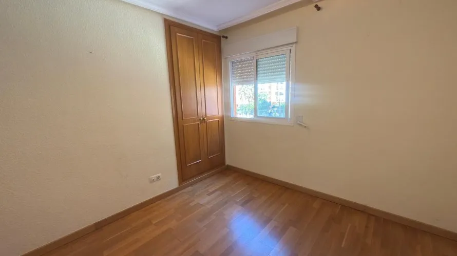 3 bedrooms apartment for sale, Alicante, Spain No. 126 № 20