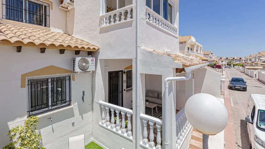 82m² house for sale, La Florida, Spain No. 1062