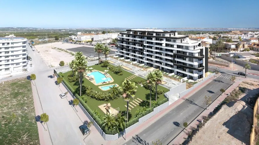 2 bedrooms apartment for sale, San Miguel de Salinas, Spain No. 131 № 2