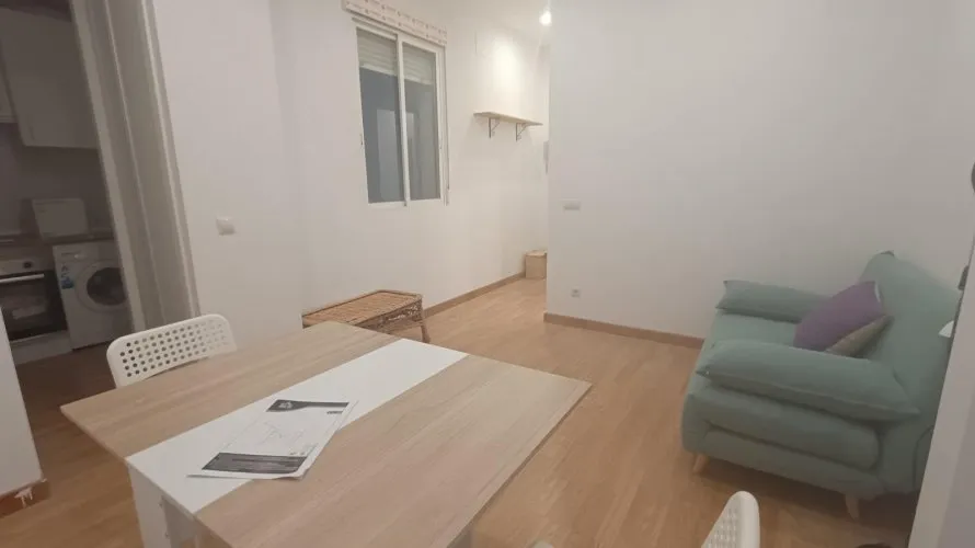 42m² apartment for sale, Madrid, Spain No. 913 № 2