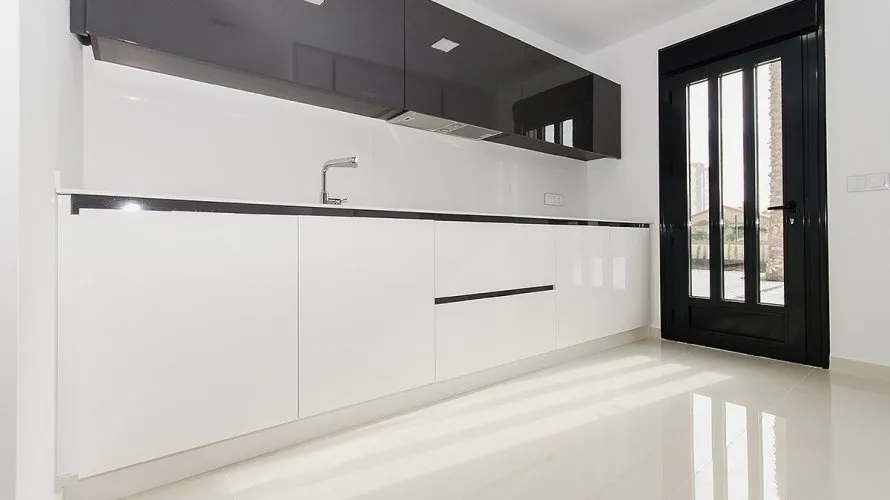 4 bedrooms villa for sale, Playa Honda, Spain No. 280 № 7