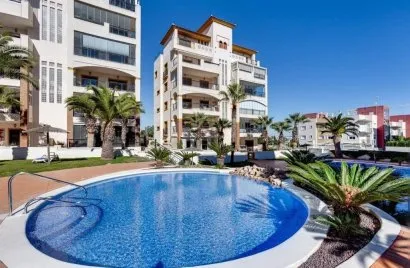 3 bedrooms apartment for sale, Guardamar del Segura, Spain No. 633