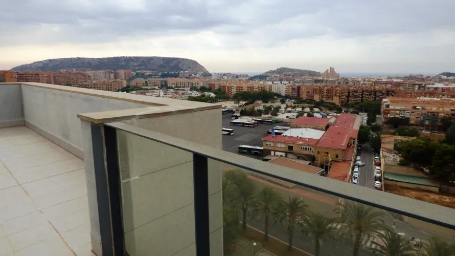 4 bedrooms penthouse for sale, Alicante, Spain No. 129 № 2