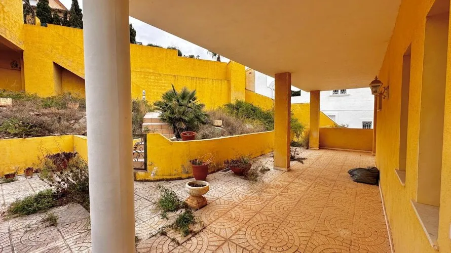 5 bedrooms villa for sale, Zona Altea Hills, Spain No. 498 № 16