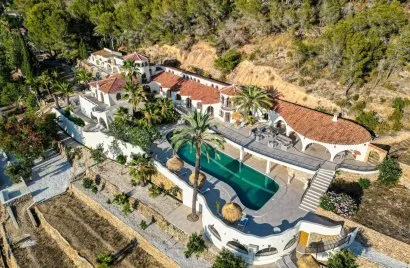 11 bedrooms villa for sale, Altea, Spain No. 1157