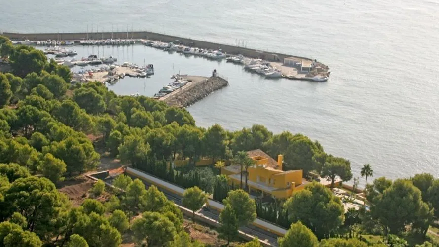 497m² villa for sale, Altea, Spain No. 437 № 1