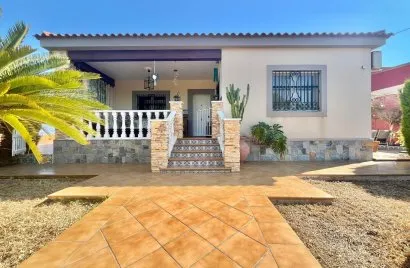 3 bedrooms villa for sale, Torrevieja, Spain No. 742