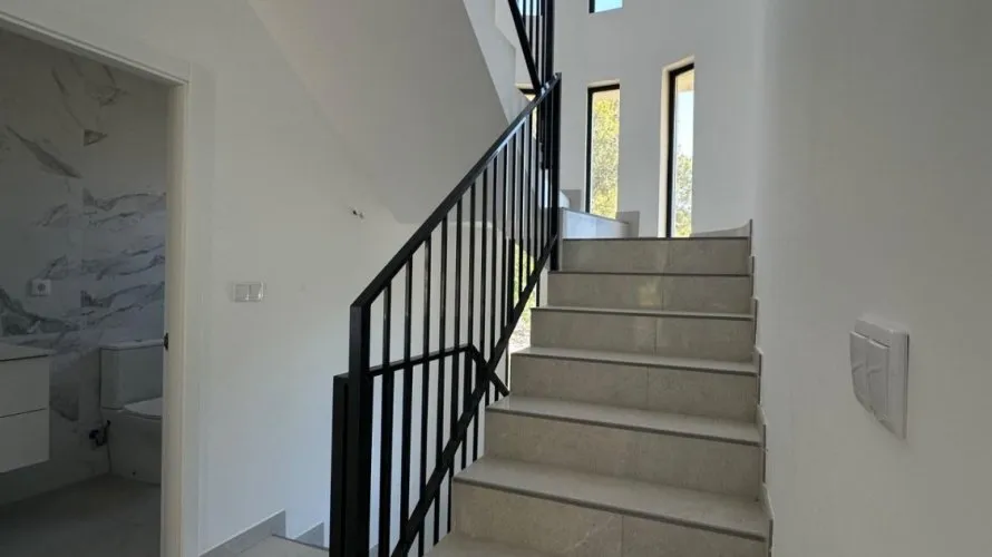 5 bedrooms villa for sale, San Vicente del Raspeig, Spain No. 1106 № 1