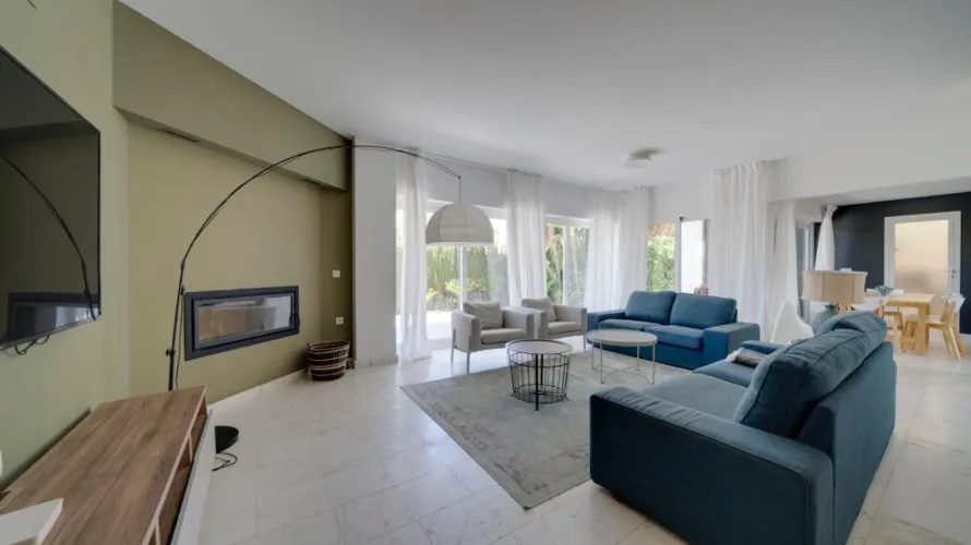4 bedrooms villa for sale, Albir, Spain No. 539