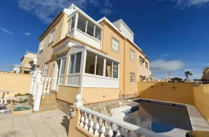 3 bedrooms house for sale, Rojales, Spain No. 971