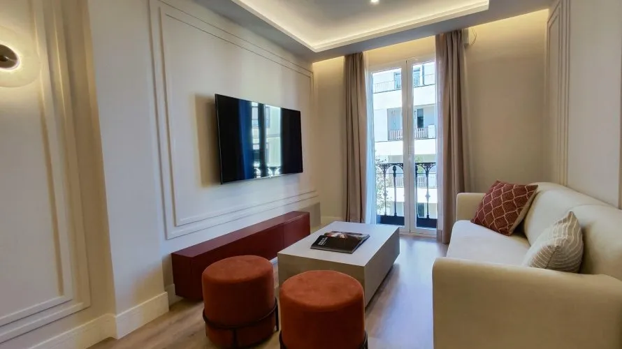 2 bedrooms apartment for sale, Madrid, Spain No. 643 № 2