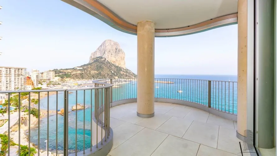 3 bedrooms apartment for sale, Calpe, Spain No. 546 № 25