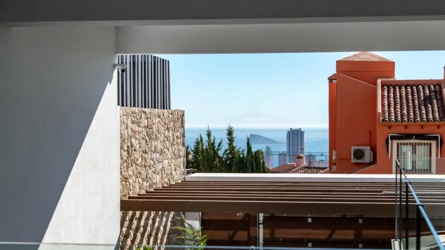 7 bedrooms villa for sale, Finestrat, Spain No. 703 № 11
