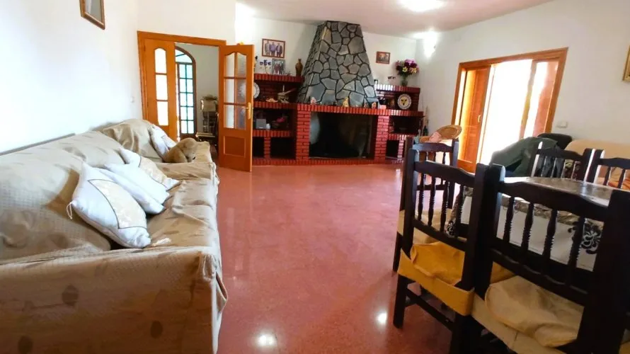 5 bedrooms apartment for sale, Mutxamel, Spain No. 359 № 2