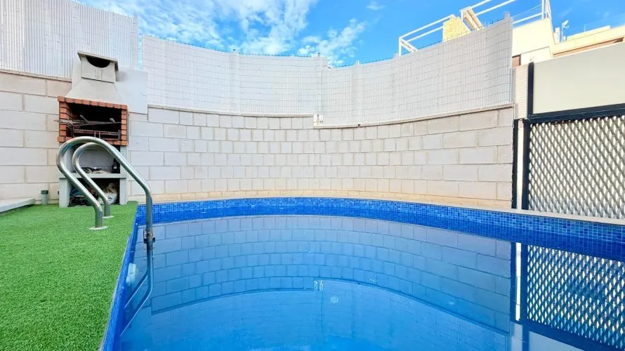 3 bedrooms apartment for sale, La Florida, Spain No. 1038 № 3