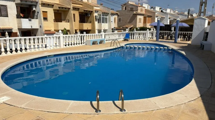 3 bedrooms house for sale, Torrevieja, Spain No. 791 № 18