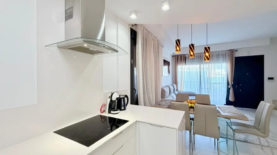 3 bedrooms apartment for sale, La Florida, Spain No. 1038 № 12