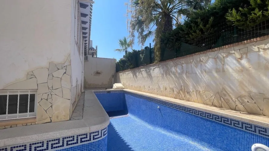 5 bedrooms house for sale, Torrevieja, Spain No. 802 № 26