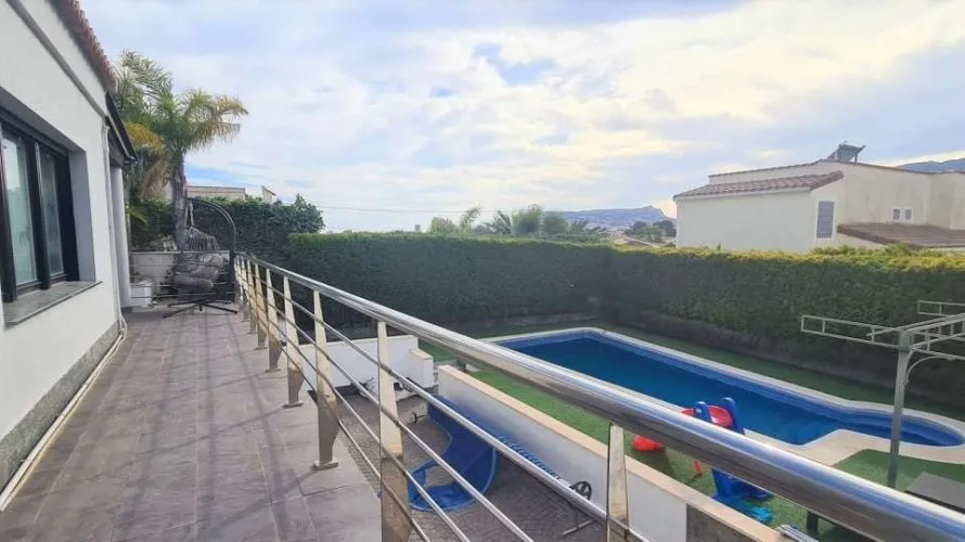 5 bedrooms villa for sale, Calpe, Spain No. 361 № 13