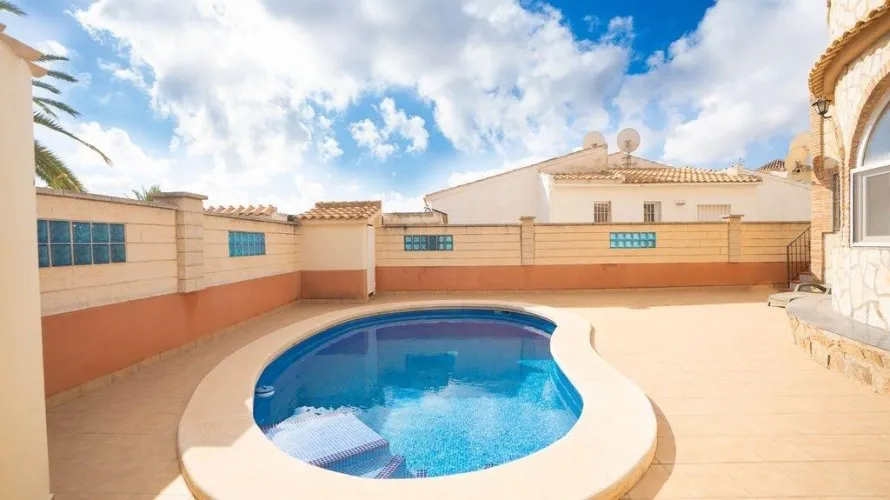 4 bedrooms villa for sale, Alicante, Spain No. 831 № 18