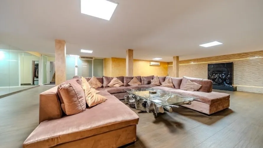 5 bedrooms villa for sale, Torrevieja, Spain No. 734 № 15